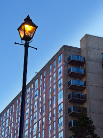 女主直播给粉丝脱内衣