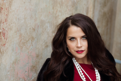 女人下面毛多又黑又厚